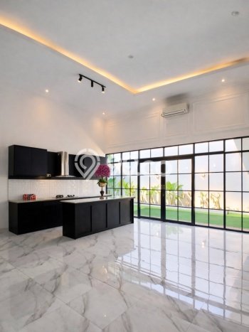Dijual Rumah Premium dengan Fasilitas Sekitar Lengkap di Cilandak, Jakarta Selatan Dijual Rumah Premium dengan Fasilitas Sekitar Lengkap di Cilandak, Jakarta Selatan