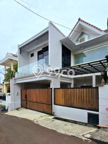 Rumah Luxury Modern Tanpa Renovasi di Bintaro Tangerang Selatan Rumah Luxury Modern Tanpa Renovasi di Bintaro Tangerang Selatan