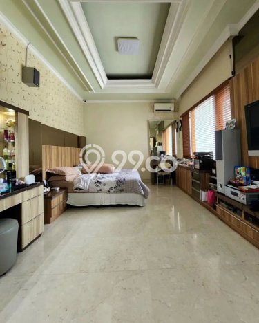 Dijual Rumah Luas Elegan Dengan View Cantik di Lebak Bulus, Jakarta Selatan Dijual Rumah Luas Elegan Dengan View Cantik di Lebak Bulus, Jakarta Selatan