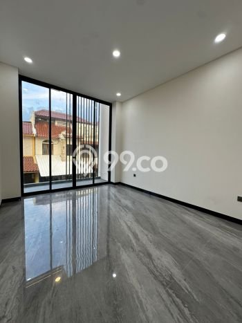 Jual Rumah Luas Megah Dengan View Cantik di Pejaten Timur, Jakarta Selatan Jual Rumah Luas Megah Dengan View Cantik di Pejaten Timur, Jakarta Selatan