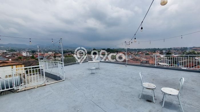 Rumah Luas Tanah 1200m2m² di , Bandung - Lokasi Strategis Rumah Luas Tanah 1200m2m² di , Bandung - Lokasi Strategis