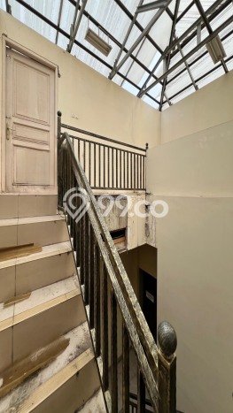 Hunian Mewah LB 900m2 Siap Pakai Desain Elegan di Ragunan, Jakarta Selatan Hunian Mewah LB 900m2 Siap Pakai Desain Elegan di Ragunan, Jakarta Selatan