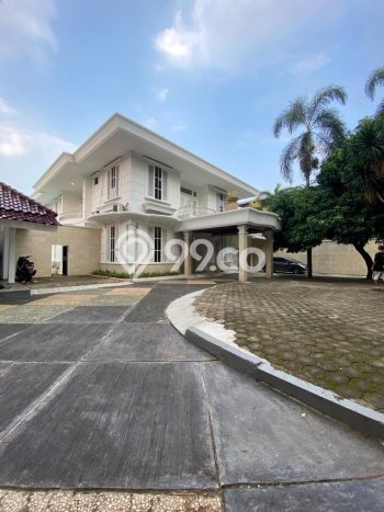 Jual Rumah Luas Elegan Dengan View Eksklusif di Cipete, Jakarta Selatan Jual Rumah Luas Elegan Dengan View Eksklusif di Cipete, Jakarta Selatan