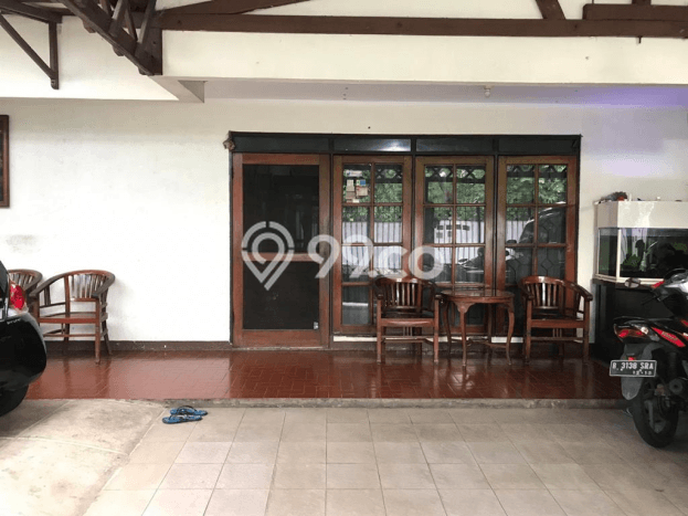 Siap Huni Rumah Mewah 3 Kamar di Kebayoran Baru Dekat ke Mana Saja Siap Huni Rumah Mewah 3 Kamar di Kebayoran Baru Dekat ke Mana Saja