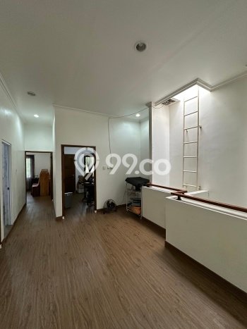 Dijual Rumah Strategis Bagus Punya 4 KT di Jagakarsa Jakarta Selatan SHM Dijual Rumah Strategis Bagus Punya 4 KT di Jagakarsa Jakarta Selatan SHM