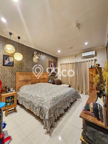 Rumah Strategis dengan Luas Tanah 205m² di Lokasi Pondok Indah, Jakarta Selatan Rumah Strategis dengan Luas Tanah 205m² di Lokasi Pondok Indah, Jakarta Selatan
