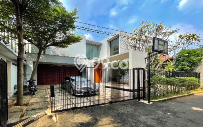 PENAWARAN EKSKLUSIF! Rumah kawasan Kemang, 6 KT, Area Premium, LT 600m² Bangunan 650m² PENAWARAN EKSKLUSIF! Rumah kawasan Kemang, 6 KT, Area Premium, LT 600m² Bangunan 650m²