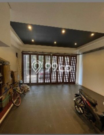 PENAWARAN EKSKLUSIF! Rumah kawasan Kemang, 6 KT, Area Premium, LT 600m² Bangunan 650m² PENAWARAN EKSKLUSIF! Rumah kawasan Kemang, 6 KT, Area Premium, LT 600m² Bangunan 650m²