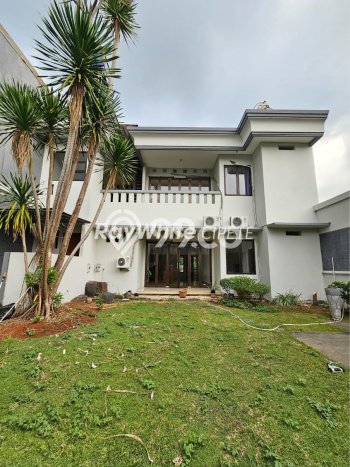 Ready to Use! Luxury House LT 497m2 Desain Elegan di Cipete Ready to Use! Luxury House LT 497m2 Desain Elegan di Cipete