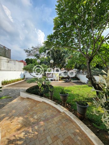 Ready to Use! Premium House LT 600m2 Desain Elegan di Lebak Bulus Ready to Use! Premium House LT 600m2 Desain Elegan di Lebak Bulus