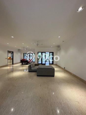Jual Rumah Mewah Elegan Dengan View Cantik di Kemang, Jakarta Selatan Jual Rumah Mewah Elegan Dengan View Cantik di Kemang, Jakarta Selatan