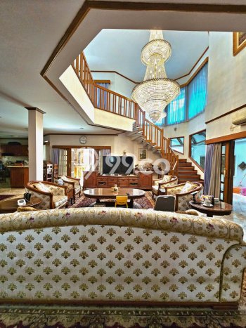 Jual Rumah Mewah Megah Dengan View Cantik di Lebak Bulus, Jakarta Selatan Jual Rumah Mewah Megah Dengan View Cantik di Lebak Bulus, Jakarta Selatan