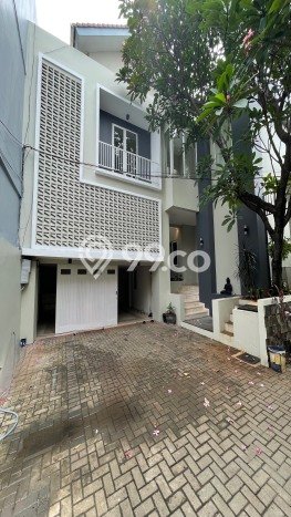 Disewakan Cepat Rumah Kondisi Bagus di Kawasan Kemang, Jakarta Selatan Disewakan Cepat Rumah Kondisi Bagus di Kawasan Kemang, Jakarta Selatan