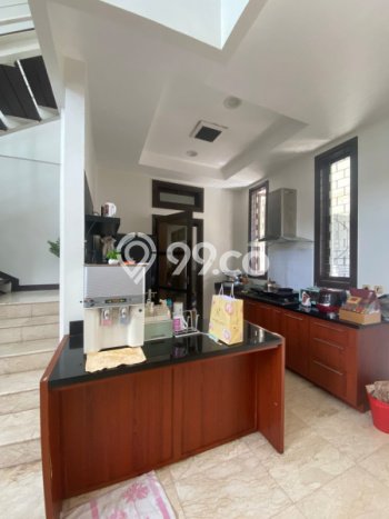 Jual Rumah Mewah Elegan Dengan View Cantik di Condet, Jakarta Timur Jual Rumah Mewah Elegan Dengan View Cantik di Condet, Jakarta Timur