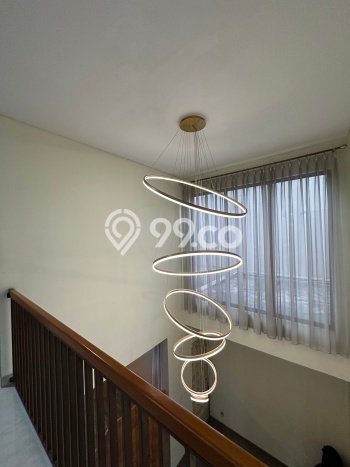Siap Huni Rumah Mewah 6 Kamar di Jagakarsa Dekat ke Mana Pun Siap Huni Rumah Mewah 6 Kamar di Jagakarsa Dekat ke Mana Pun