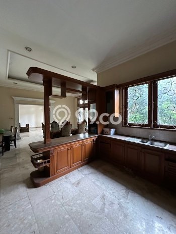 Rumah Elit Modern Tanpa Renovasi di Lebak Bulus Jakarta Selatan Rumah Elit Modern Tanpa Renovasi di Lebak Bulus Jakarta Selatan