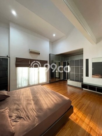 KESEMPATAN TERBAIK! Rumah di Pejaten, 5 KM, Ready, Luas 400m² LB 300m² KESEMPATAN TERBAIK! Rumah di Pejaten, 5 KM, Ready, Luas 400m² LB 300m²