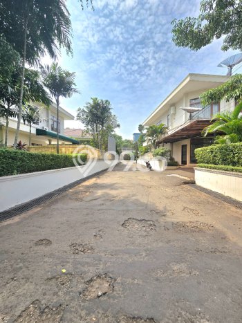 Jual Rumah Luas Megah Dengan View Eksklusif di TB Simatupang, Jakarta Selatan Jual Rumah Luas Megah Dengan View Eksklusif di TB Simatupang, Jakarta Selatan
