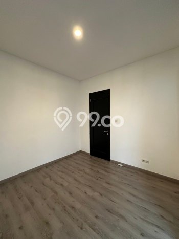 Ready to Use! Premium House LT 225m2 Desain Elegan di Ampera Ready to Use! Premium House LT 225m2 Desain Elegan di Ampera