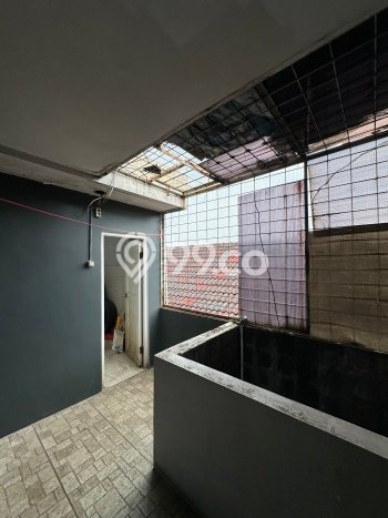 Dijual Segera Kost 11 Kamar, 11 Kamar Mandi di Cilandak, Jakarta Selatan, Luas 250m2 Dijual Segera Kost 11 Kamar, 11 Kamar Mandi di Cilandak, Jakarta Selatan, Luas 250m2