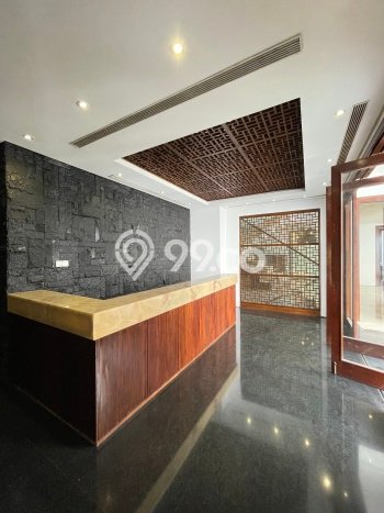 For Sale! Luxury House LT 408m2 Desain Elegan di Pondok Indah For Sale! Luxury House LT 408m2 Desain Elegan di Pondok Indah