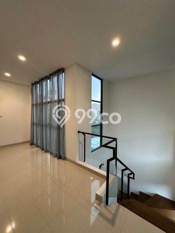 Ready to Use! Premium House LT 225m2 Desain Elegan di Ampera Ready to Use! Premium House LT 225m2 Desain Elegan di Ampera