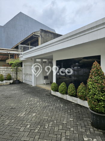 Rumah Elit Modern Tanpa Renovasi di Senopati Jakarta Selatan Rumah Elit Modern Tanpa Renovasi di Senopati Jakarta Selatan