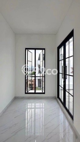 Hunian Mewah LB 115m2 Siap Huni Desain Elegan di Kalibata, Jakarta Selatan Hunian Mewah LB 115m2 Siap Huni Desain Elegan di Kalibata, Jakarta Selatan