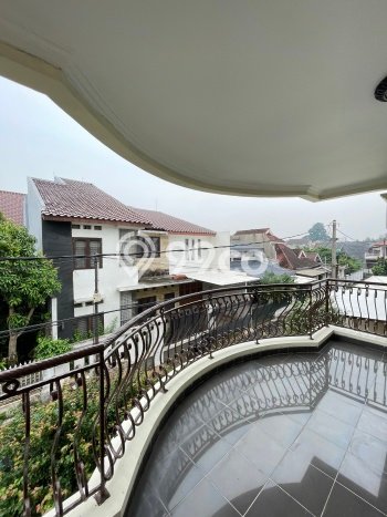 Siap Huni Hunian Elit 6 Kamar di Cinere Dekat ke Mana Pun Siap Huni Hunian Elit 6 Kamar di Cinere Dekat ke Mana Pun