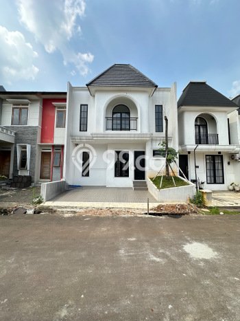 For Sale Rumah 4 Kamar Lokasi Ideal Bagus dan Strategis di Jagakarsa For Sale Rumah 4 Kamar Lokasi Ideal Bagus dan Strategis di Jagakarsa