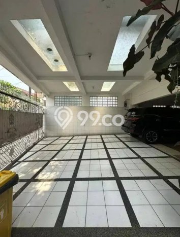 Ready to Use! Premium House LT 318m2 Desain Modern di Pejaten Ready to Use! Premium House LT 318m2 Desain Modern di Pejaten