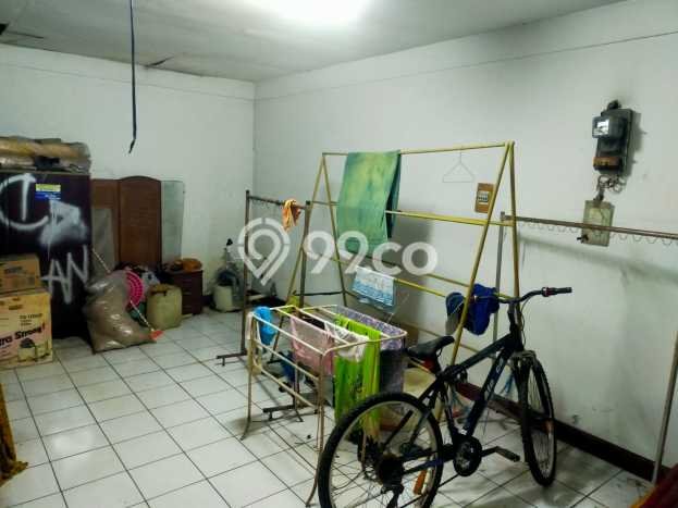 Dijual Kost 12 Kamar di Jakarta Selatan untuk Aset Anda Dijual Kost 12 Kamar di Jakarta Selatan untuk Aset Anda