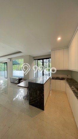 Dijual Rumah Mewah Megah Dengan View Eksklusif di Kemang, Jakarta Selatan Dijual Rumah Mewah Megah Dengan View Eksklusif di Kemang, Jakarta Selatan