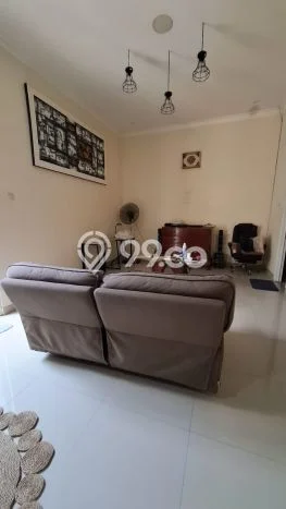 Rumah Modern Cantik 4 Kamar Bisa Langsung Pindah di Jagakarsa Rumah Modern Cantik 4 Kamar Bisa Langsung Pindah di Jagakarsa