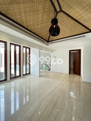 For Sale! Luxury House LT 408m2 Desain Elegan di Pondok Indah For Sale! Luxury House LT 408m2 Desain Elegan di Pondok Indah