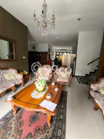 Ready to Use! Luxury House LT 500m2 Desain Elegan di Warung Buncit Ready to Use! Luxury House LT 500m2 Desain Elegan di Warung Buncit