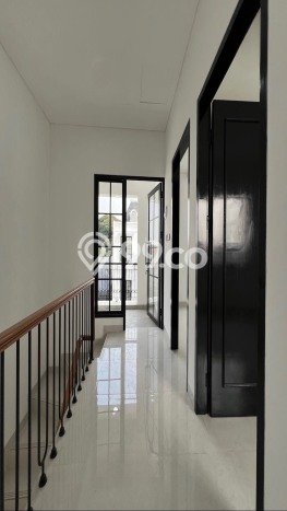 Hunian Mewah LB 115m2 Siap Huni Desain Elegan di Kalibata, Jakarta Selatan Hunian Mewah LB 115m2 Siap Huni Desain Elegan di Kalibata, Jakarta Selatan
