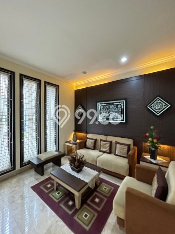 Dijual Rumah Mewah Elegan Dengan View Cantik di Lenteng Agung, Jakarta Selatan Dijual Rumah Mewah Elegan Dengan View Cantik di Lenteng Agung, Jakarta Selatan