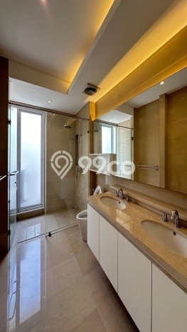 Rumah Mewah LB 381m2 Siap Huni Desain Elegan di Pejaten, Jakarta Selatan Rumah Mewah LB 381m2 Siap Huni Desain Elegan di Pejaten, Jakarta Selatan