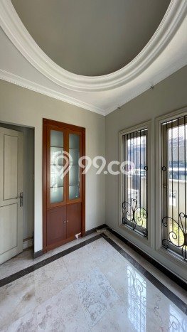 Rumah Mewah LB 400m2 Siap Pakai Desain Elegan di Cipete, Jakarta Selatan Rumah Mewah LB 400m2 Siap Pakai Desain Elegan di Cipete, Jakarta Selatan