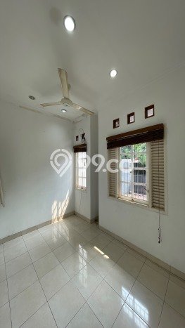 Hunian Nyaman Asri 3 KT Siap Pakai di Tanah Baru Depok Hunian Nyaman Asri 3 KT Siap Pakai di Tanah Baru Depok
