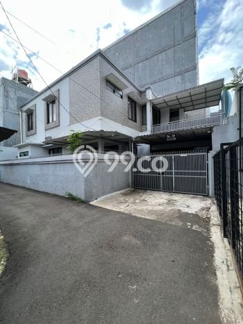 Hot Offer Hunian Mewah Ideal dan Luas di Tebet, Jakarta Selatan Hot Offer Hunian Mewah Ideal dan Luas di Tebet, Jakarta Selatan