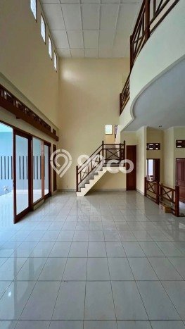 Siap Huni Rumah Mewah 5 Kamar di Cilandak Dekat ke Mana Pun Siap Huni Rumah Mewah 5 Kamar di Cilandak Dekat ke Mana Pun