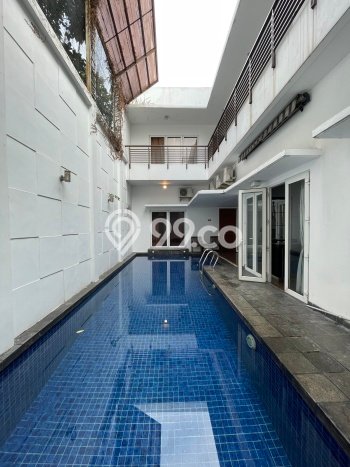 KESEMPATAN TERBAIK! Rumah di Pejaten, 5 KM, Ready, Luas 400m² LB 300m² KESEMPATAN TERBAIK! Rumah di Pejaten, 5 KM, Ready, Luas 400m² LB 300m²