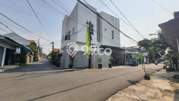 Dijual Hunian Mewah dengan Fasilitas Sekitar Lengkap di Tebet, Jakarta Selatan Dijual Hunian Mewah dengan Fasilitas Sekitar Lengkap di Tebet, Jakarta Selatan