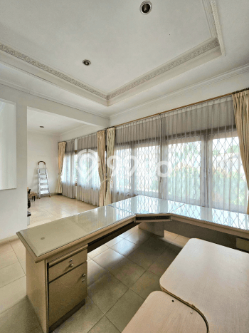 Siap Huni Hunian Elit 5 Kamar di Cinere Dekat ke Mana Saja Siap Huni Hunian Elit 5 Kamar di Cinere Dekat ke Mana Saja