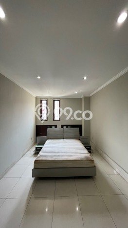 Rumah Mewah LB 400m2 Siap Pakai Desain Elegan di Cipete, Jakarta Selatan Rumah Mewah LB 400m2 Siap Pakai Desain Elegan di Cipete, Jakarta Selatan
