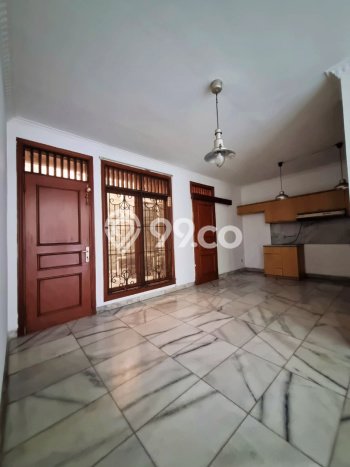 Hunian Eksklusif Dijual LT 225m2 di Cinere, Depok Hunian Eksklusif Dijual LT 225m2 di Cinere, Depok