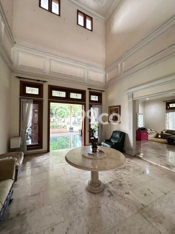 Rumah Elit Modern Tanpa Renovasi di Lebak Bulus Jakarta Selatan Rumah Elit Modern Tanpa Renovasi di Lebak Bulus Jakarta Selatan