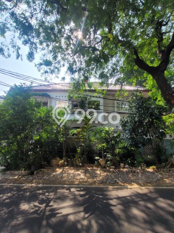 Hunian Mewah Siap Huni LT 515m2 di Kebayoran Baru, Jakarta Selatan Hunian Mewah Siap Huni LT 515m2 di Kebayoran Baru, Jakarta Selatan